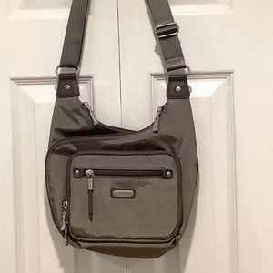 Baggallini crossbody bag